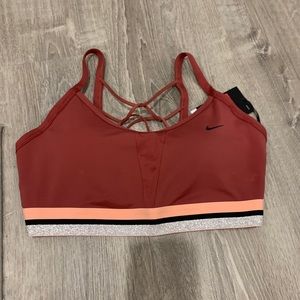 NEW Nike sports bra